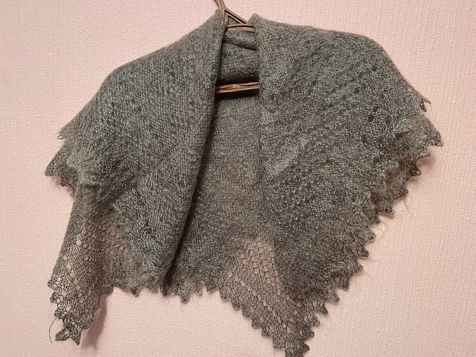 Продам три новых пуховых паутинки (Оренбург)