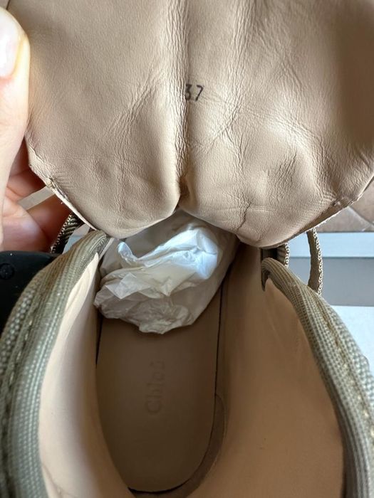 Vand ghete Chloe noi