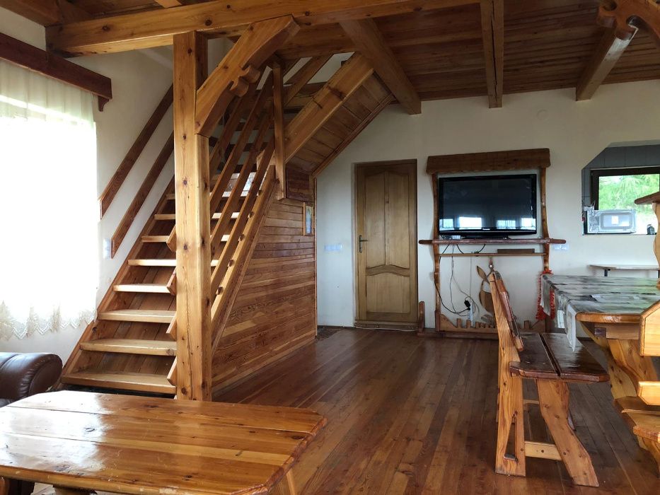 Cabana Mariana Mărișel ( cu ciubăr)- ocupat de Revelion