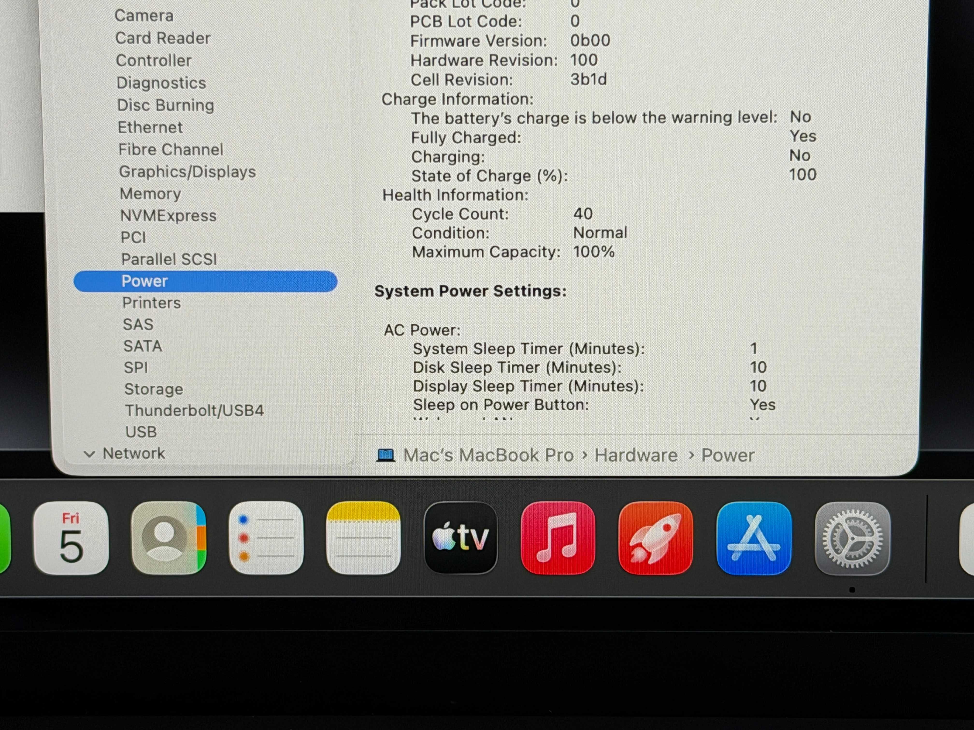 MacBook Pro 16`M4 MAX/14 CPU/32 GPU/36GB RAM/1TB SSD/27 Месеца Гаранция/Батерия 100%-40 Цикъла/Space Black — миниатюра 7