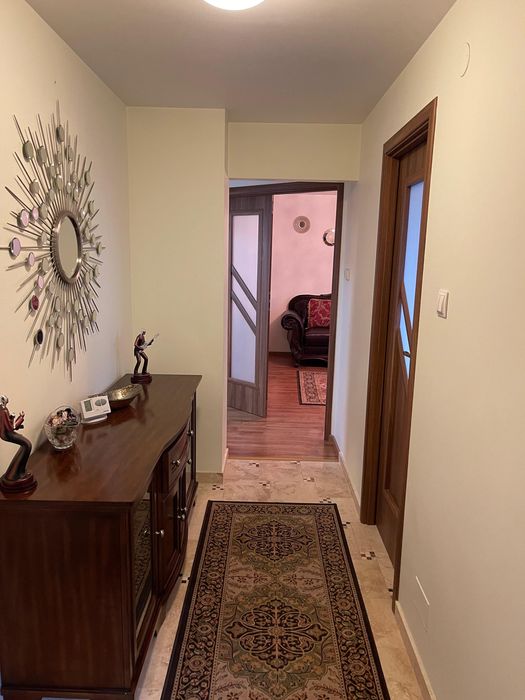 Apartament cu 2 camere renovat