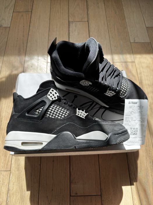 Jordan 4 retro White Thunder