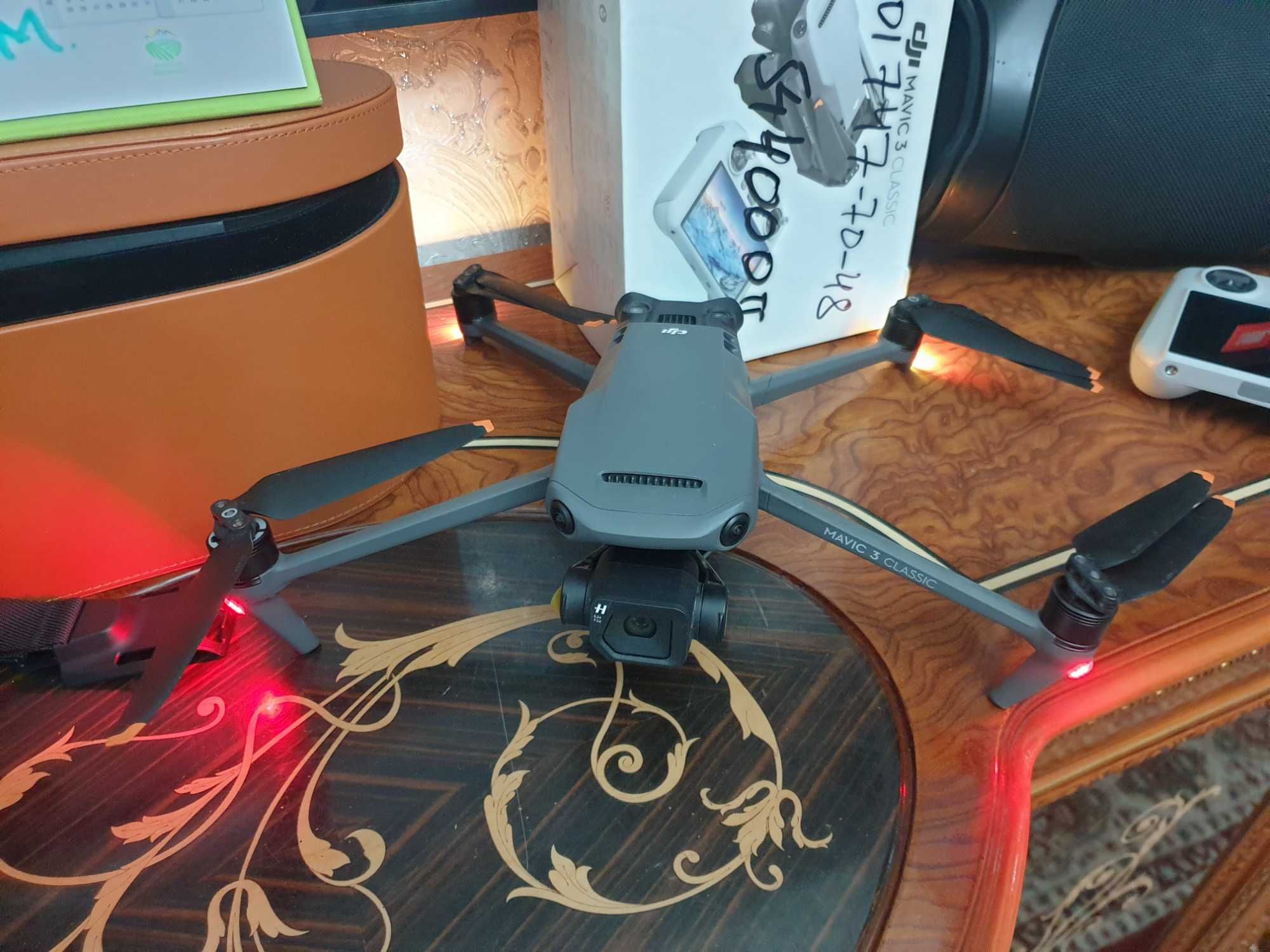 Продам квадрокоптер DJI Mavic 3 classic с RS пультом
