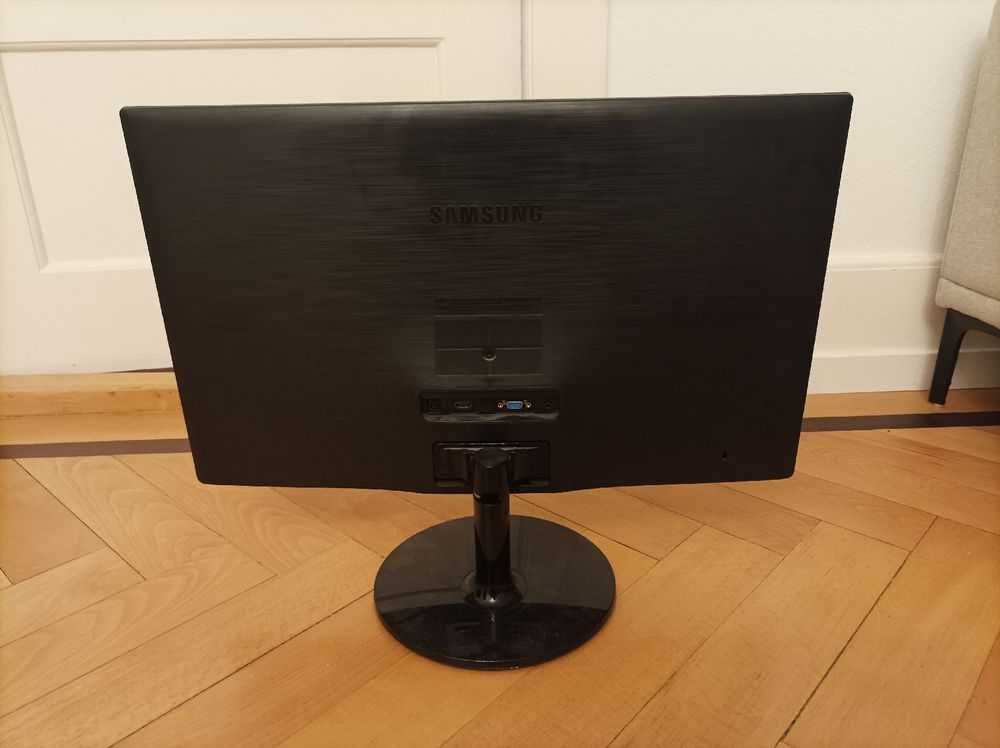 Samsung FHD S24C350