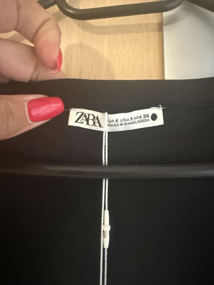 Дълга черна рокля Zara