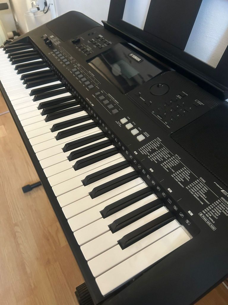 Orga electronica Yamaha PSR-E463
