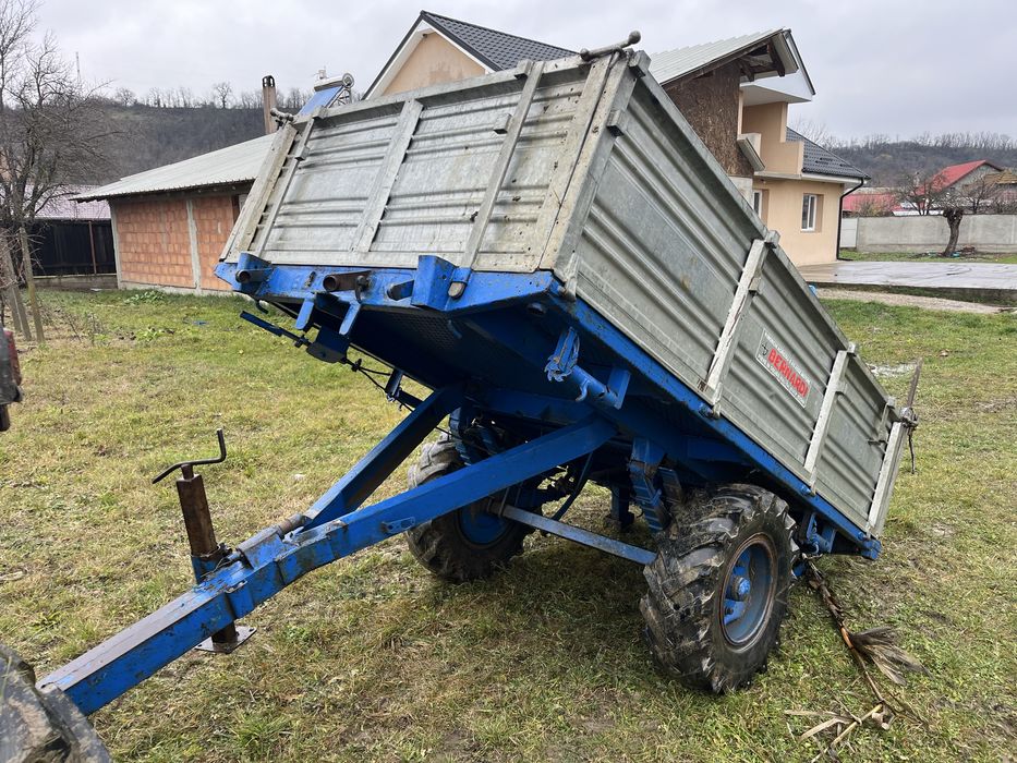 Vand remorca basculabila monoax