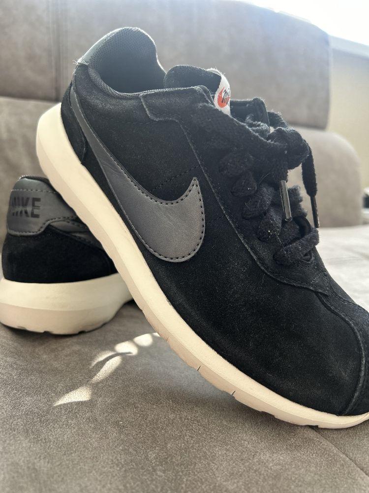 Маратонки Nike