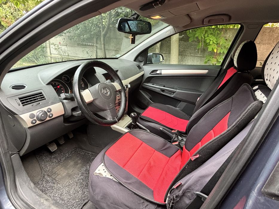 Vând Opel Astra H 2008