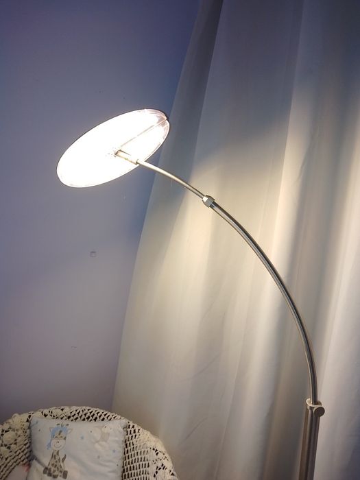 Подова лед лампа неразличима от нова