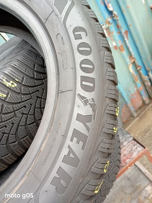 Anvelope iarna Goodyear 205 60 16