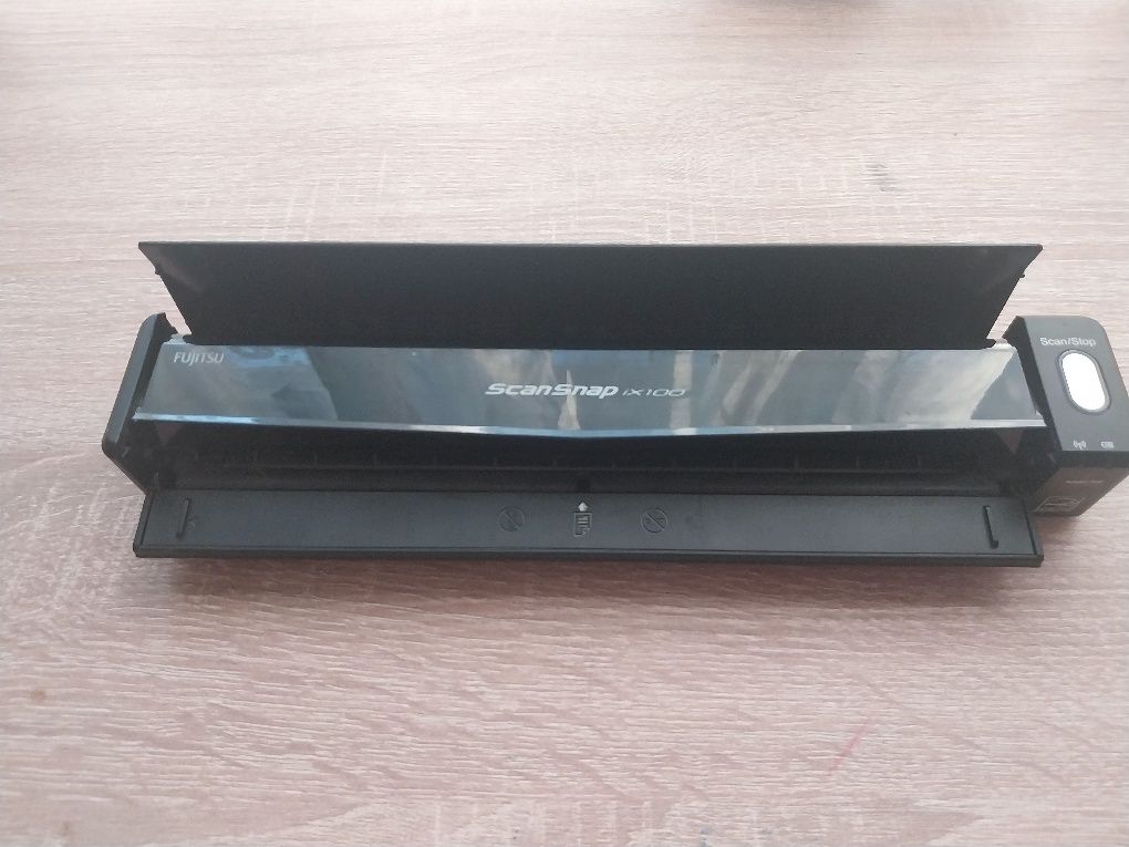 Scanner ScanSnap iX100