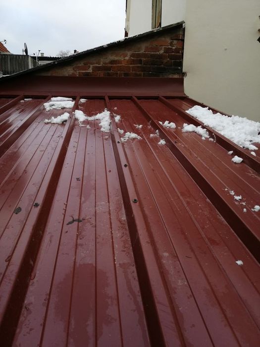 Montaj Acoperis Profesional Rapid Durabil Echipa cu Experienta