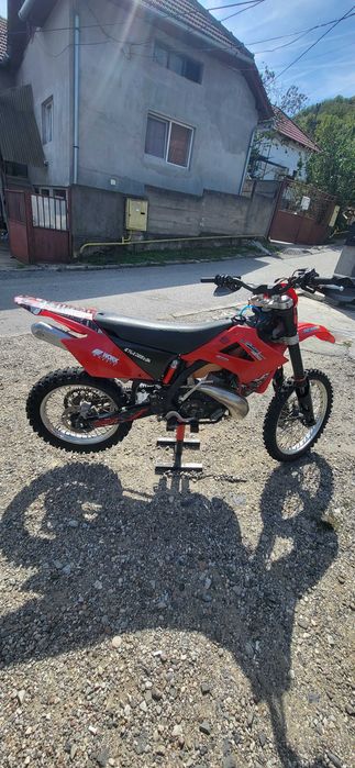 Ktm sxf 450 2019 si gasgas ec 250 2009  (No (husqvarna, ,honda,Yamaha)