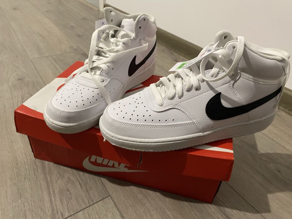 Vând adidași Nike Court Vision Mid NN