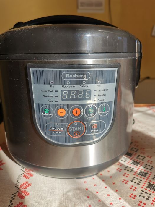 Мултикукър нов, години гаранция. 10програми, литра.