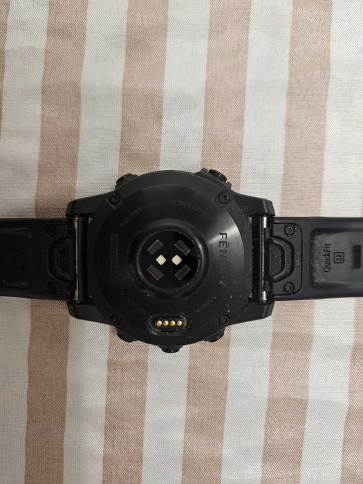 Часовник Garmin Fenix 7 sapphire solar