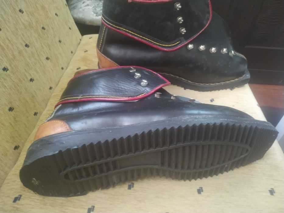 Нови ски обувки естествена кожа