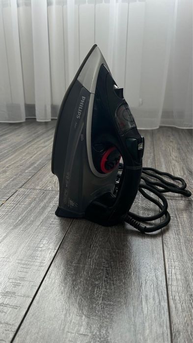Продам утюг PHILIPS в отличном состоянии