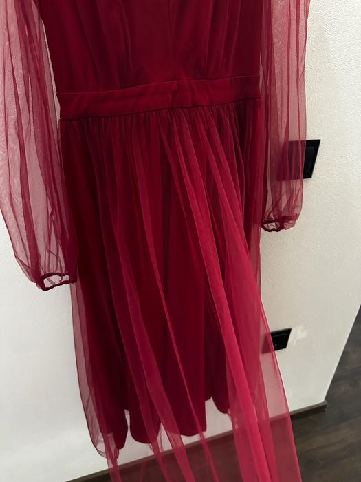 Rochie midi cu maneci din dantela