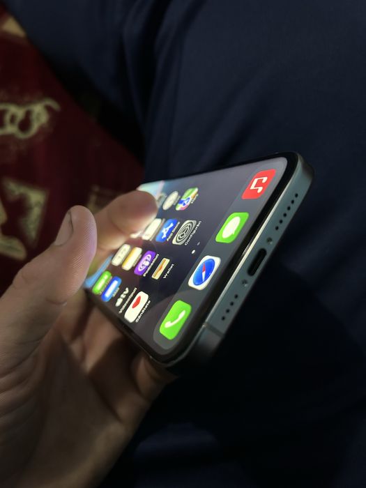 Iphone 16 pro max fara defecte