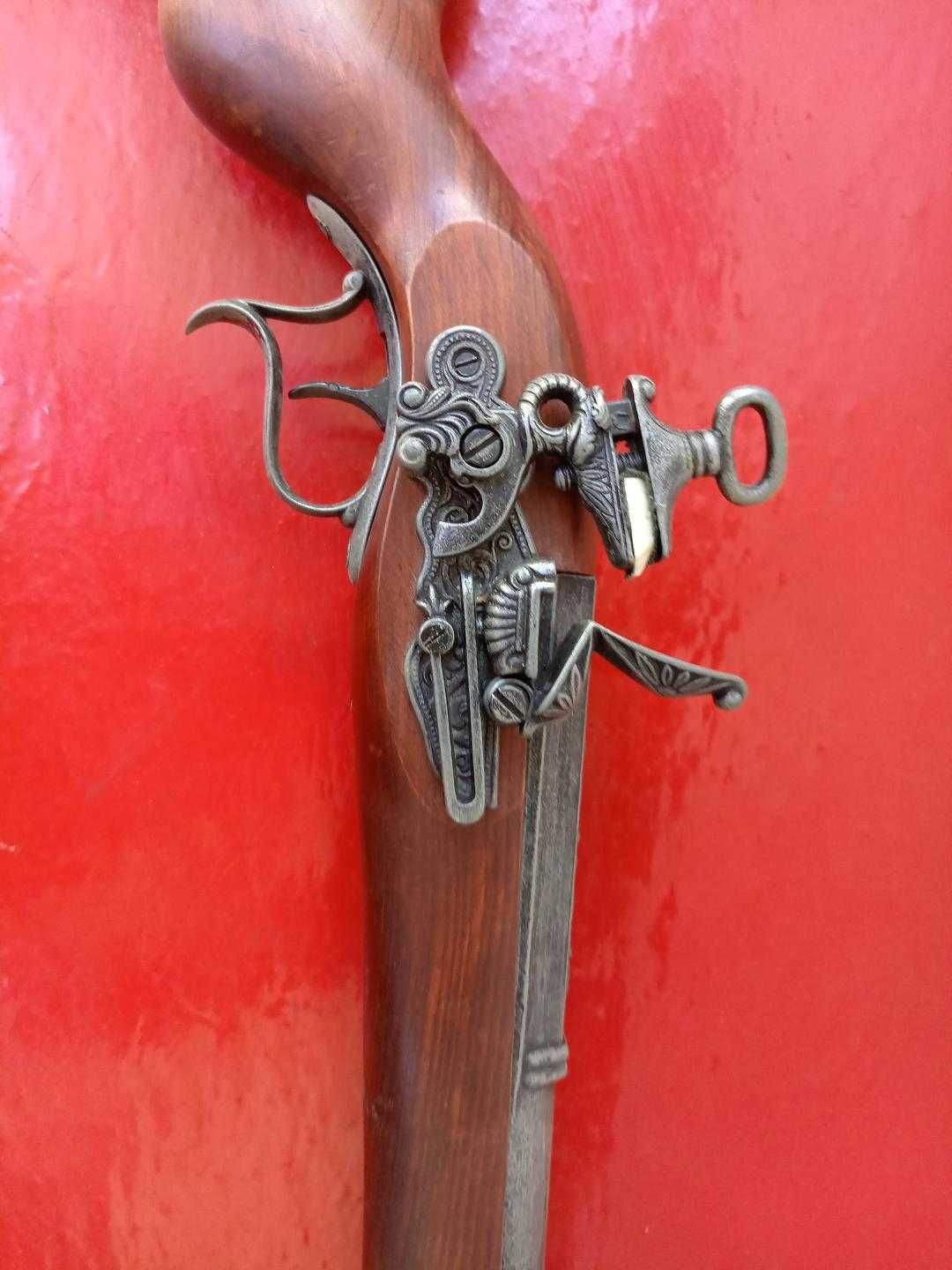 Replica pistol de epoca