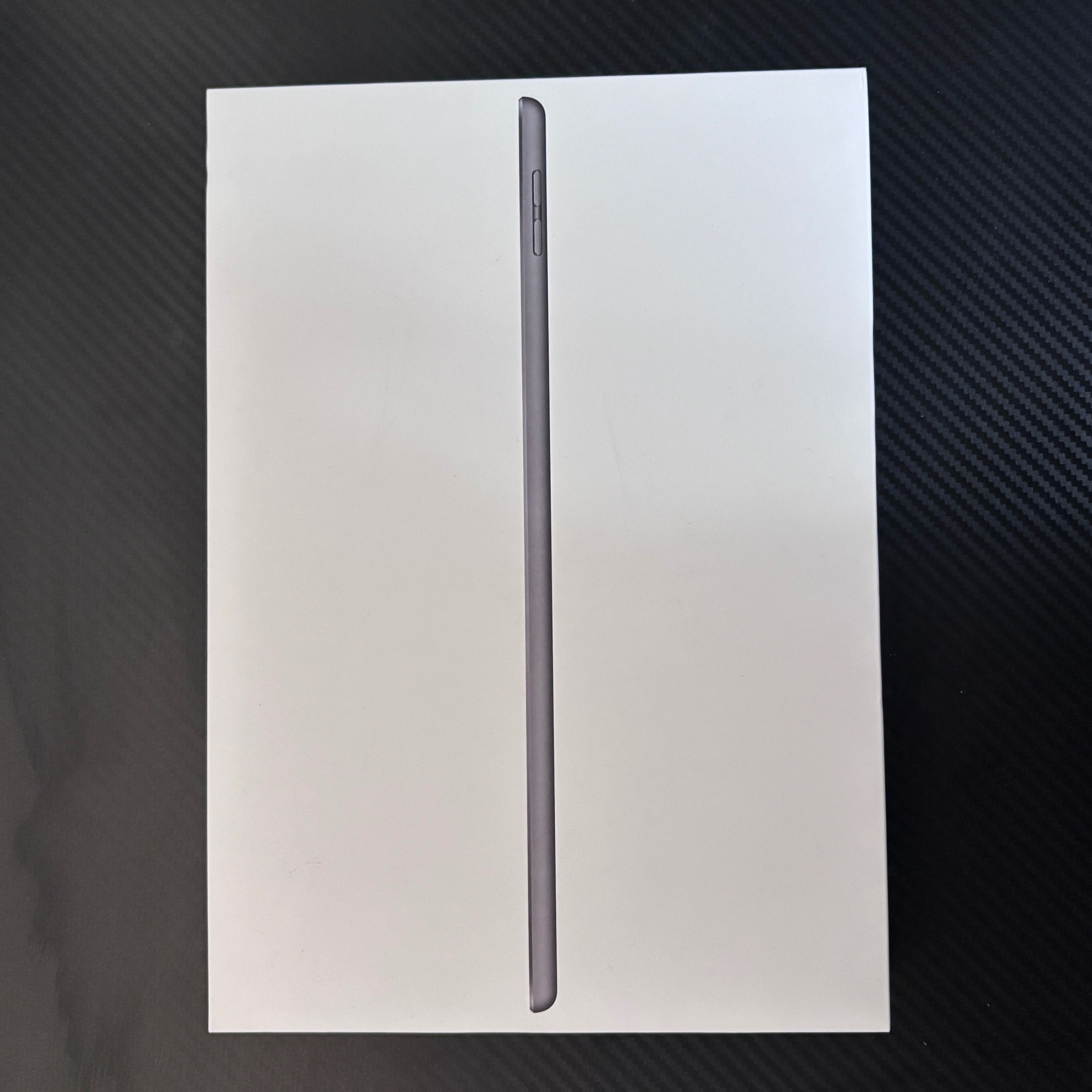 iPad 8-ма Генерация Wi-Fi, 32GB – Отлично Състояние с Кутия