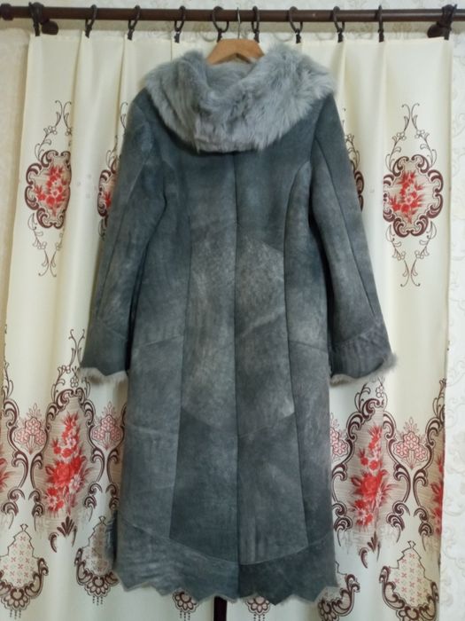 Продаю дублёнку женскую