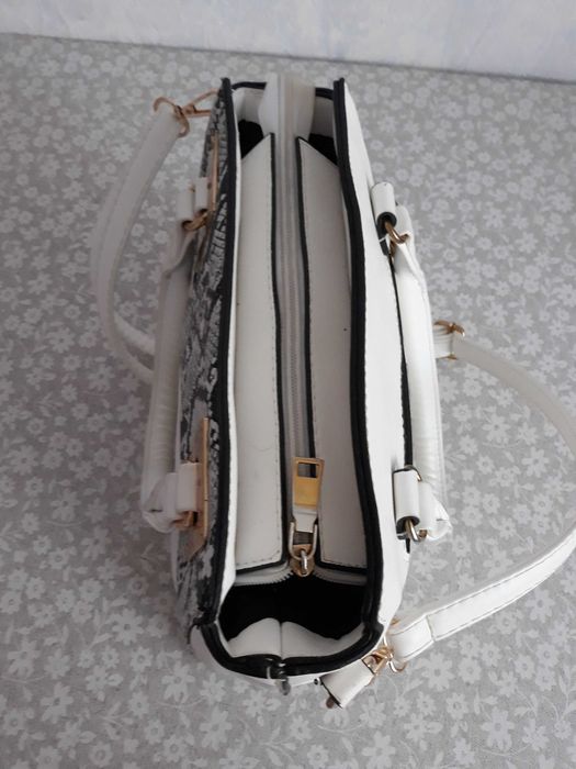 Сумочка  женская, брендовая