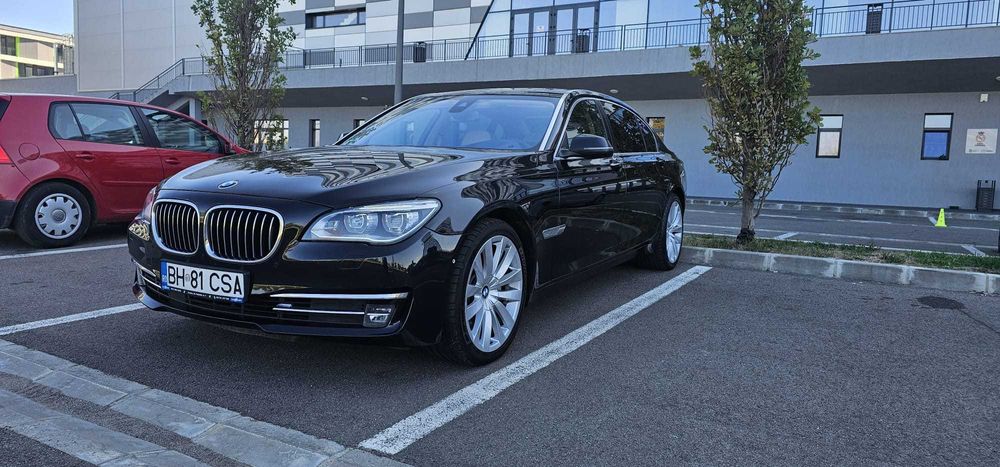 BMW 750 LD xDrive 381 CP