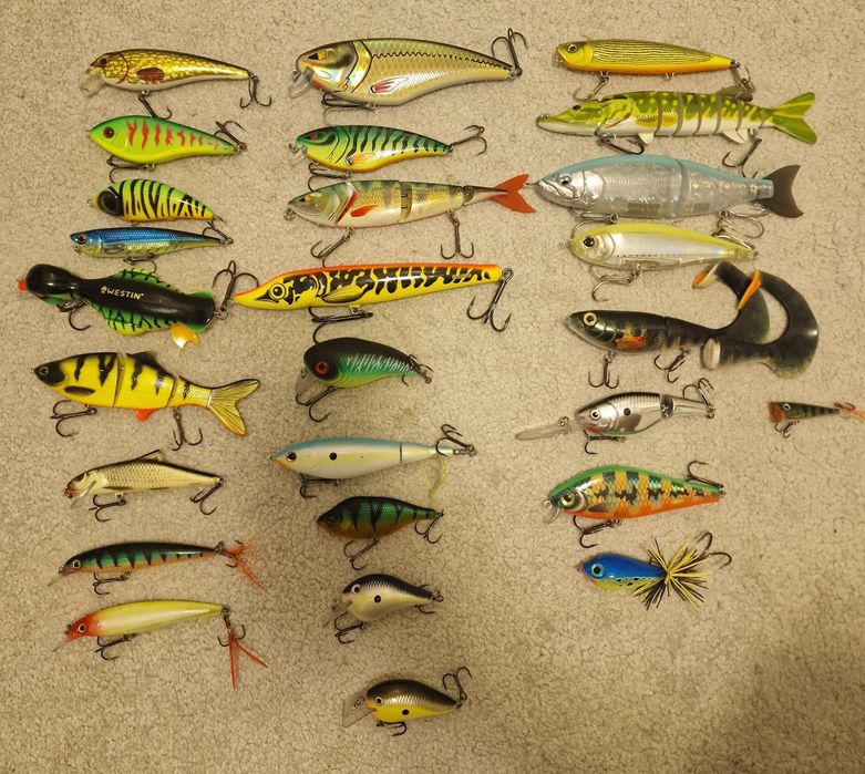 Vând voblere spinning