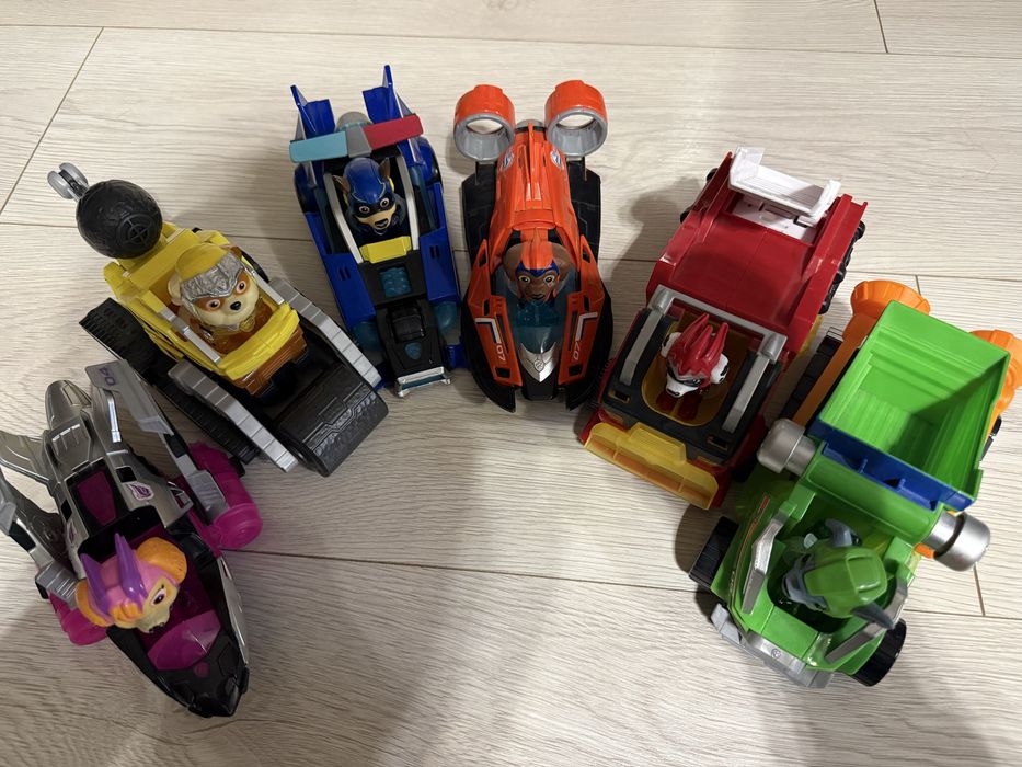 Masinute Paw Patrol din seria Mighty Pups