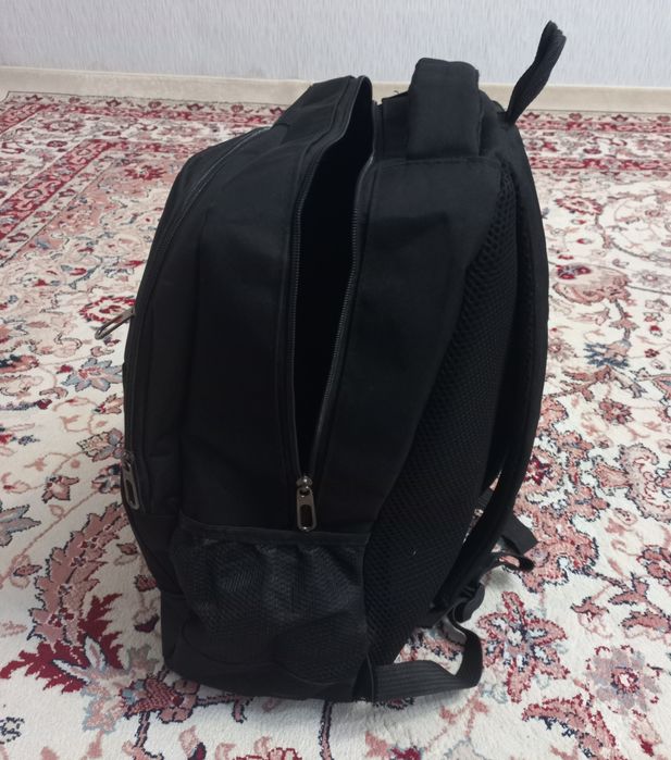 Продам  школьный  рюкзак