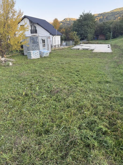 Teren de vanzare