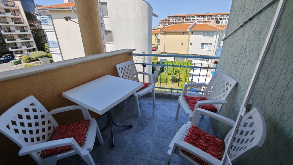 Дава се под наем Тристаен апартамент в Свети Влас - 70 кв.м за 56.1 € - Снимка #6