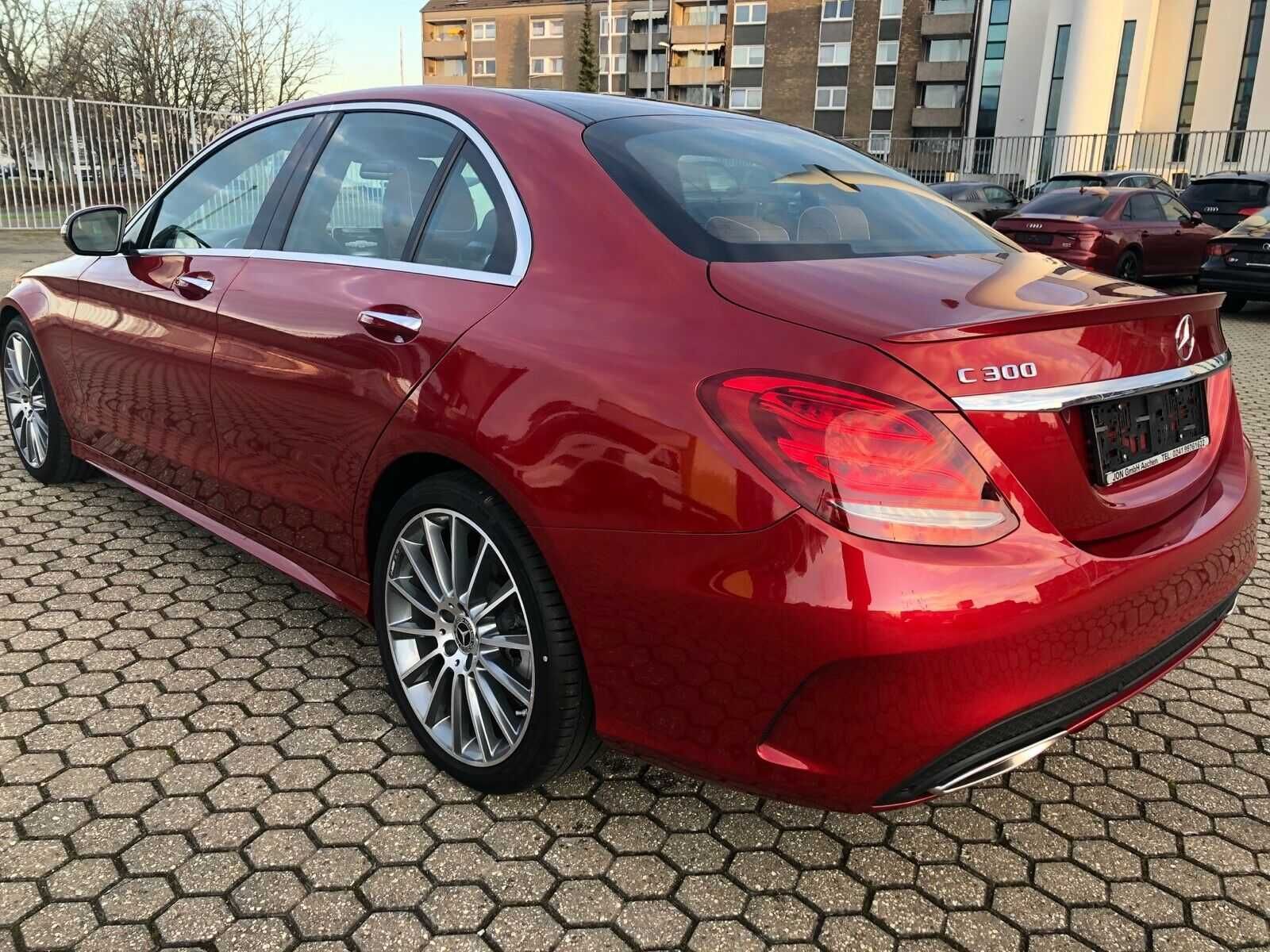 Mercedes Benz C300, pachet AMG interior + exterior, 80000 KM rulati