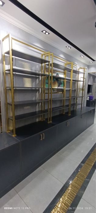 Мебел на магазин