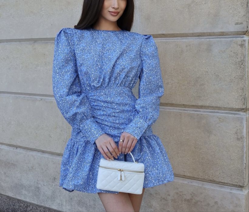 Элегантное голубое платье — почти новое!