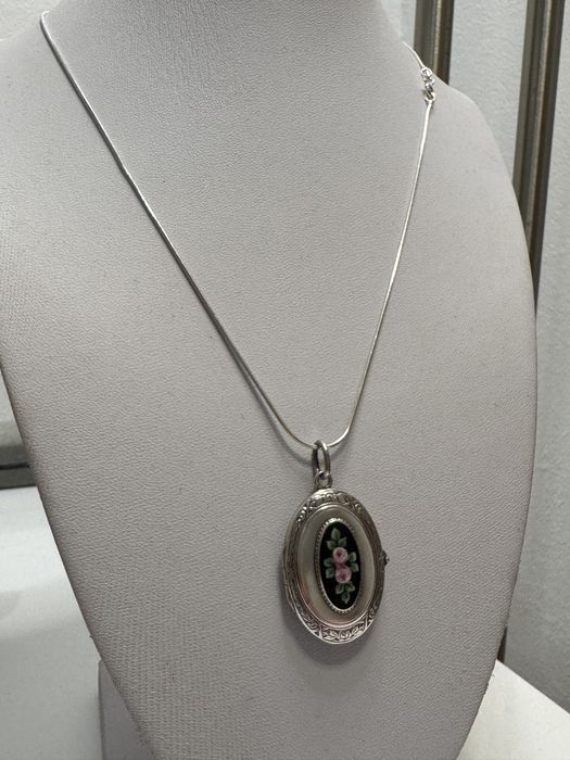 Pandativ vechi, argint 800, caseta rame foto, email pictat. Art deco