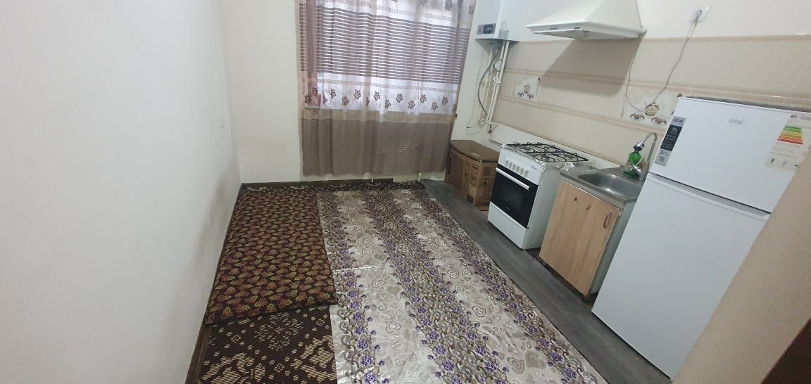 Dom sotiladi yangi 1   xonali 40m²  (Mashxura klinika) sal kelishamiz