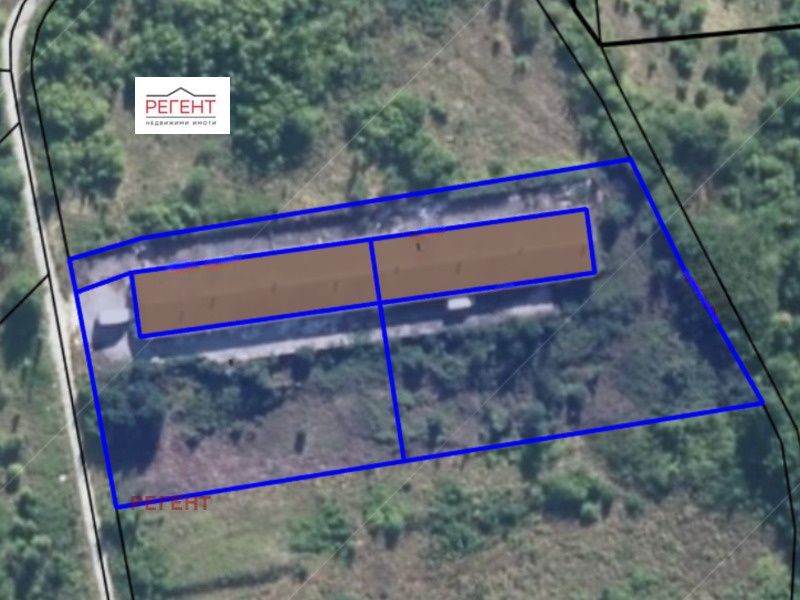 Сграда от 1100кв м с двор от 5000кв м