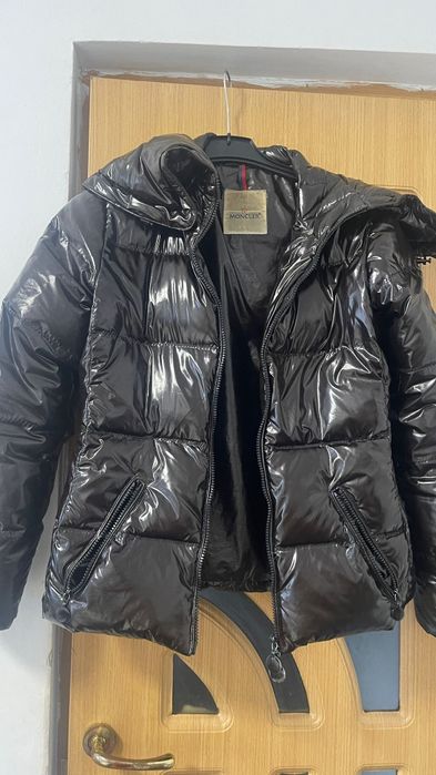 Vand geaca moncler