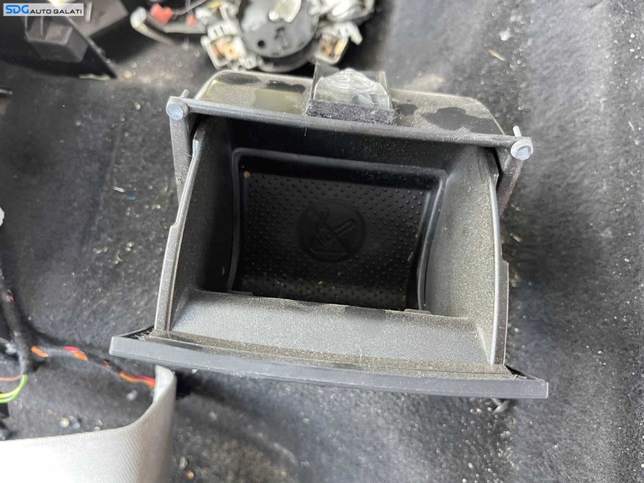 Cutie Spatiu Depozitare Spate Cotiera Skoda Superb 2 2008 - 2015 Cod 3T0857961B [C5391]