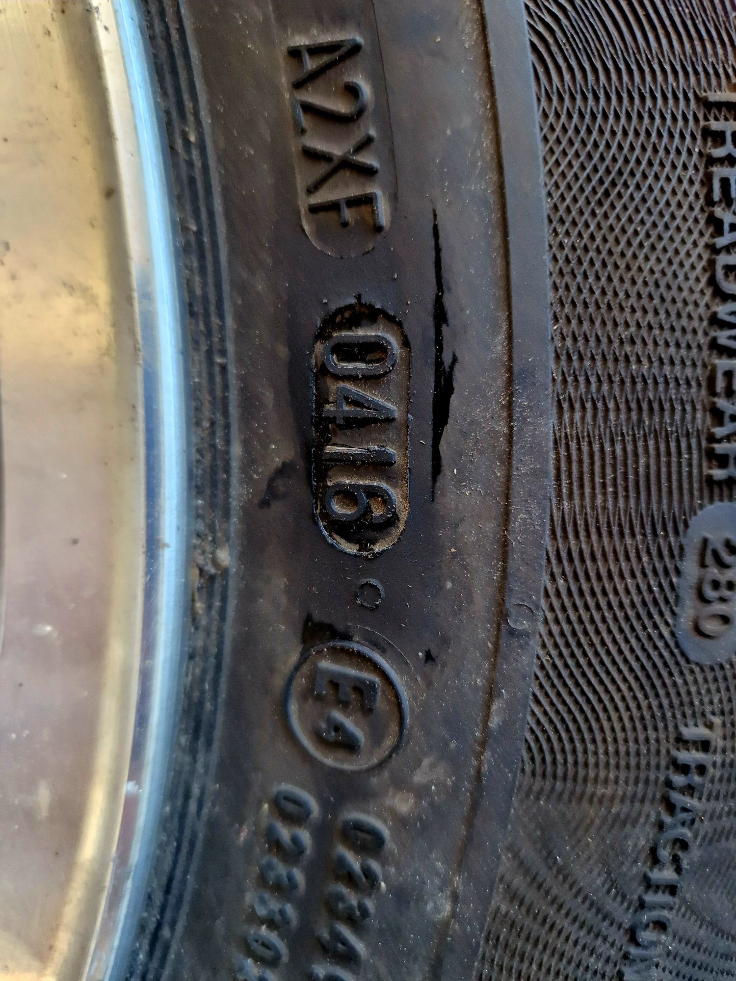 Michelin 245 45 17