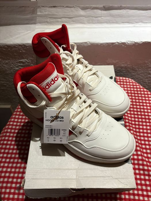 Adidasi Adidas noi, mărimea 45 1/3