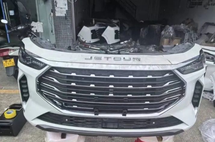 Jetour X70 plus бампер,капот,крыло,фара,дверь,багаж,решетка