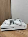 Xbox one S с 2 джойстиками