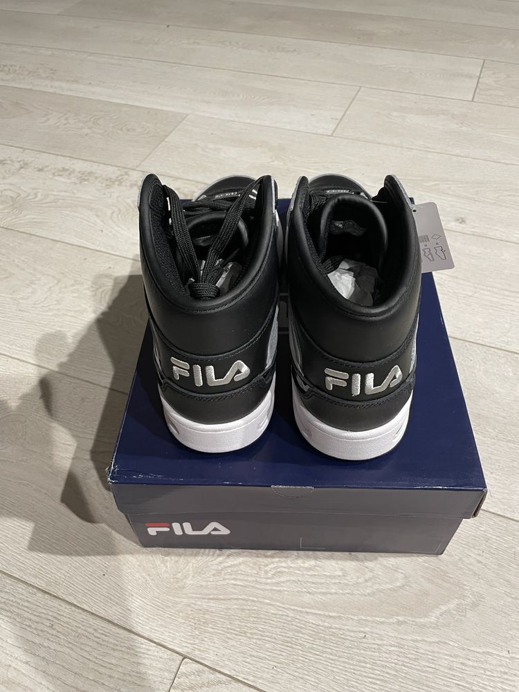 Fila teratach mid 600