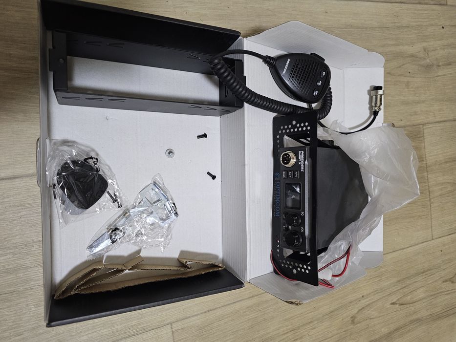 Продам новую радиостанцию