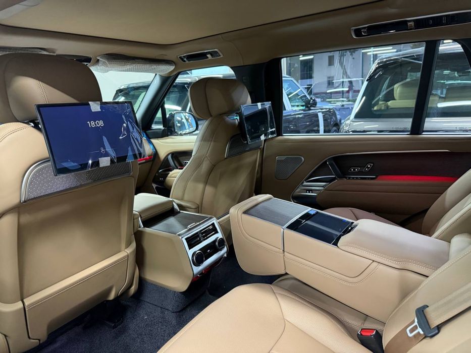 Land Rover RANGE ROVER 4.4 P530 Long